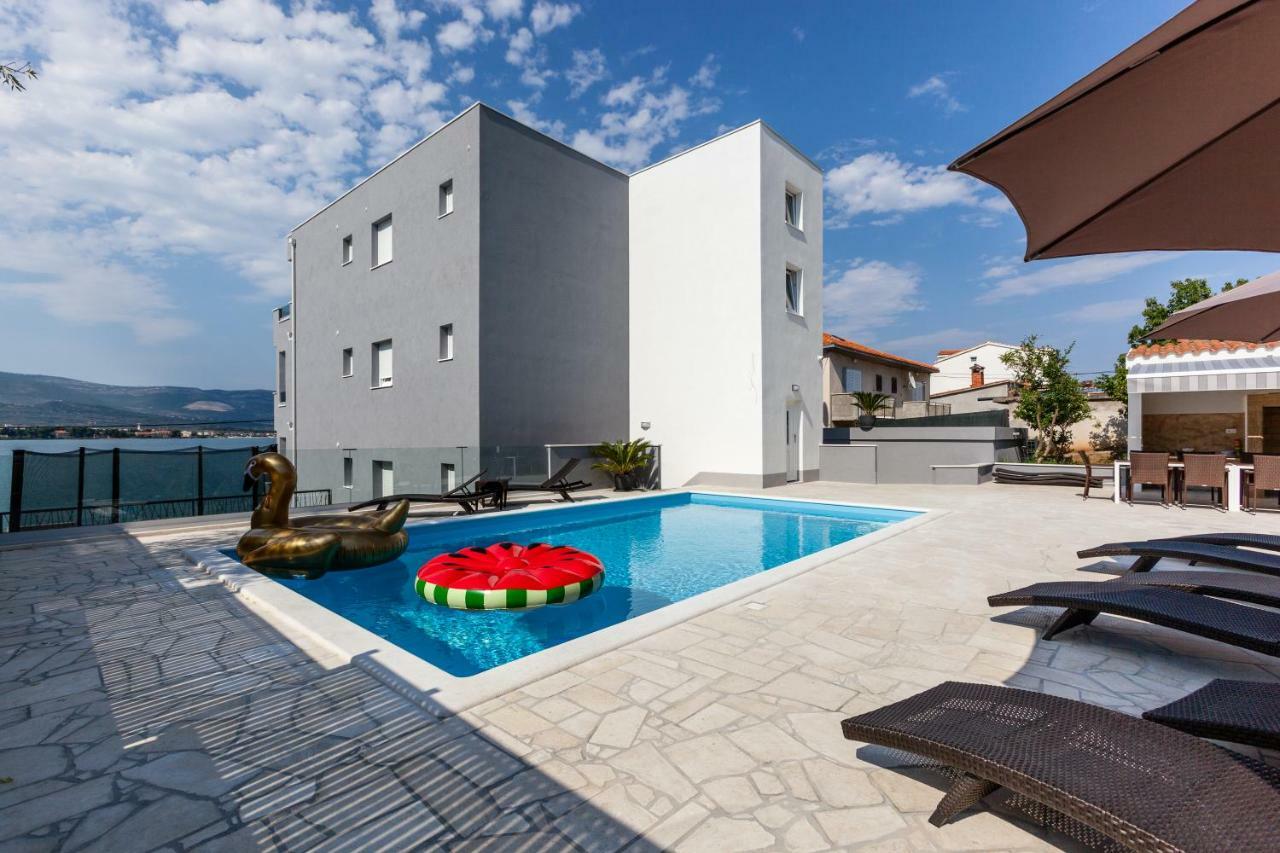 Luxury Villa Aria, Apartment Trogir Exterior foto